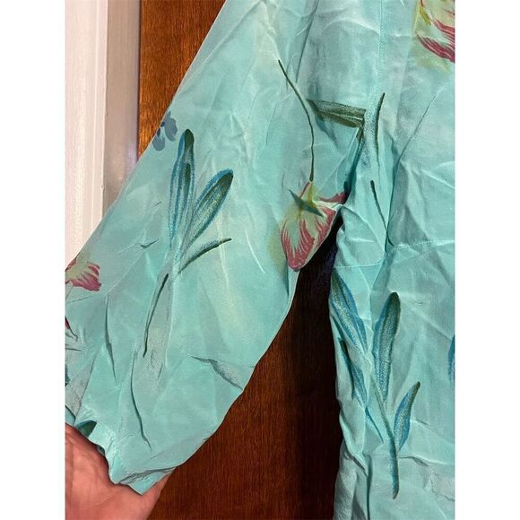 Saks Fifth Avenue Vintage Floral V-Neck Blouse Blue Quarter Length Sleeve Size M - Picture 2 of 4